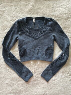 Alo crop top 🔥